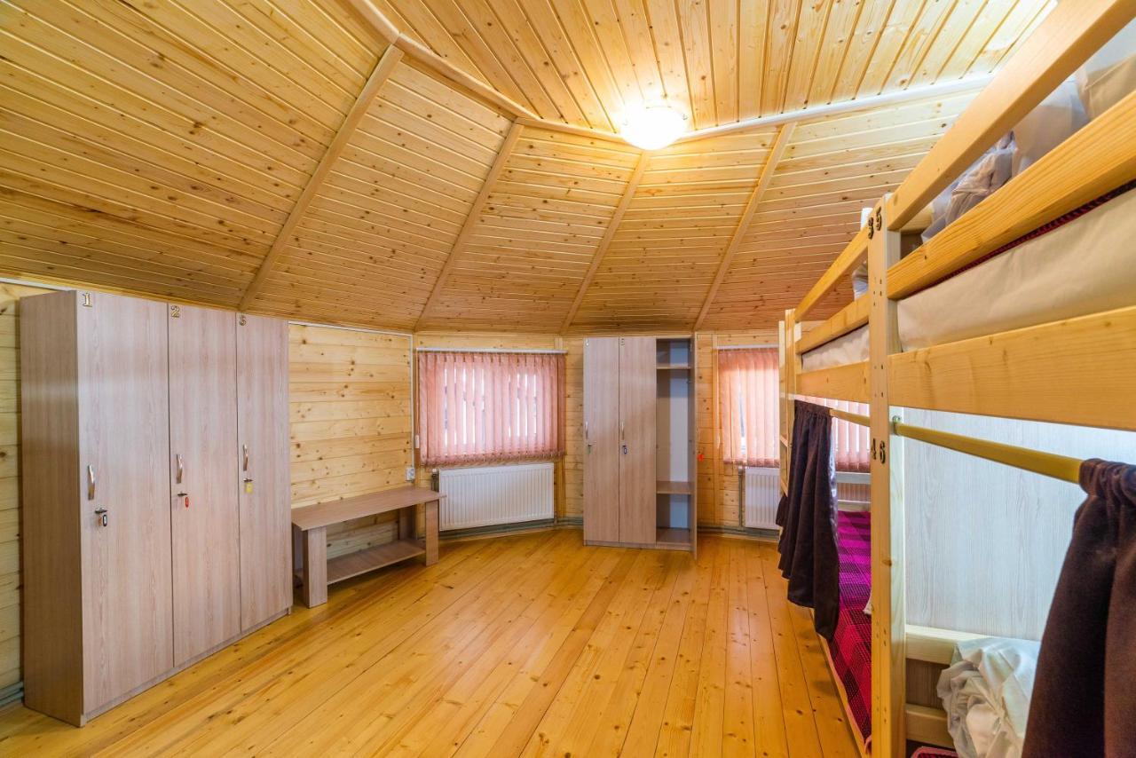 Хостел Галіція Kolomyja Exterior foto